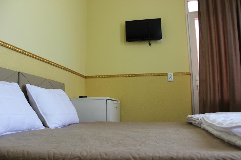 Kvariati Grand Guest House Гонио Екстериор снимка