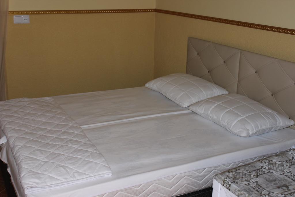 Kvariati Grand Guest House Гонио Екстериор снимка