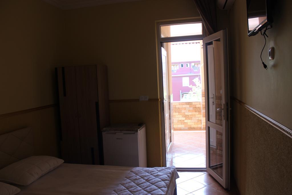 Kvariati Grand Guest House Гонио Екстериор снимка