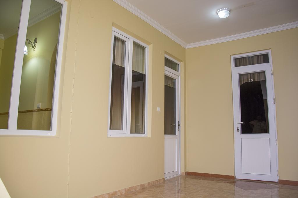 Kvariati Grand Guest House Гонио Екстериор снимка