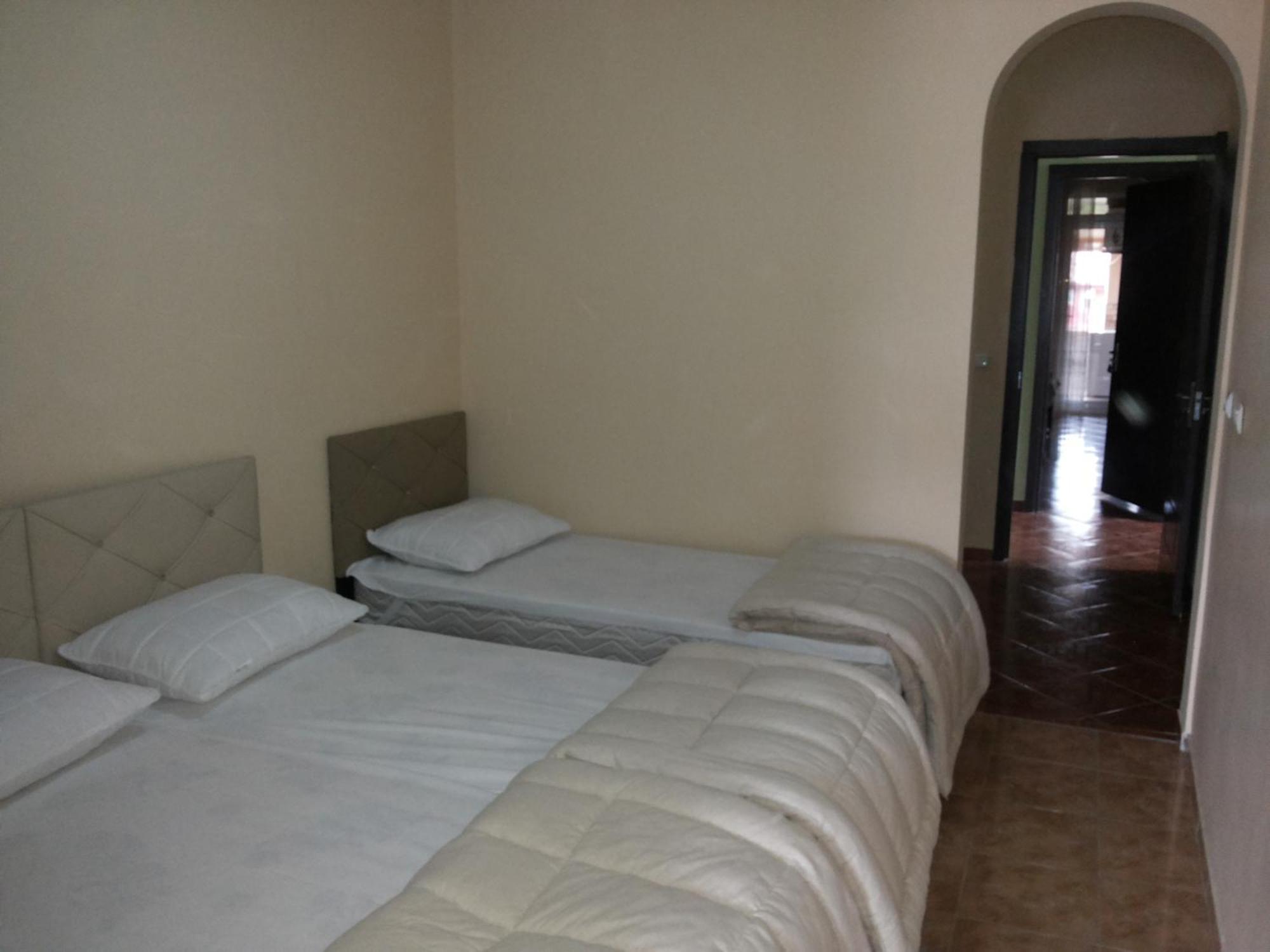 Kvariati Grand Guest House Гонио Екстериор снимка
