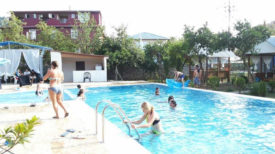 Kvariati Grand Guest House Гонио Екстериор снимка