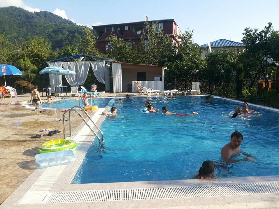 Kvariati Grand Guest House Гонио Екстериор снимка