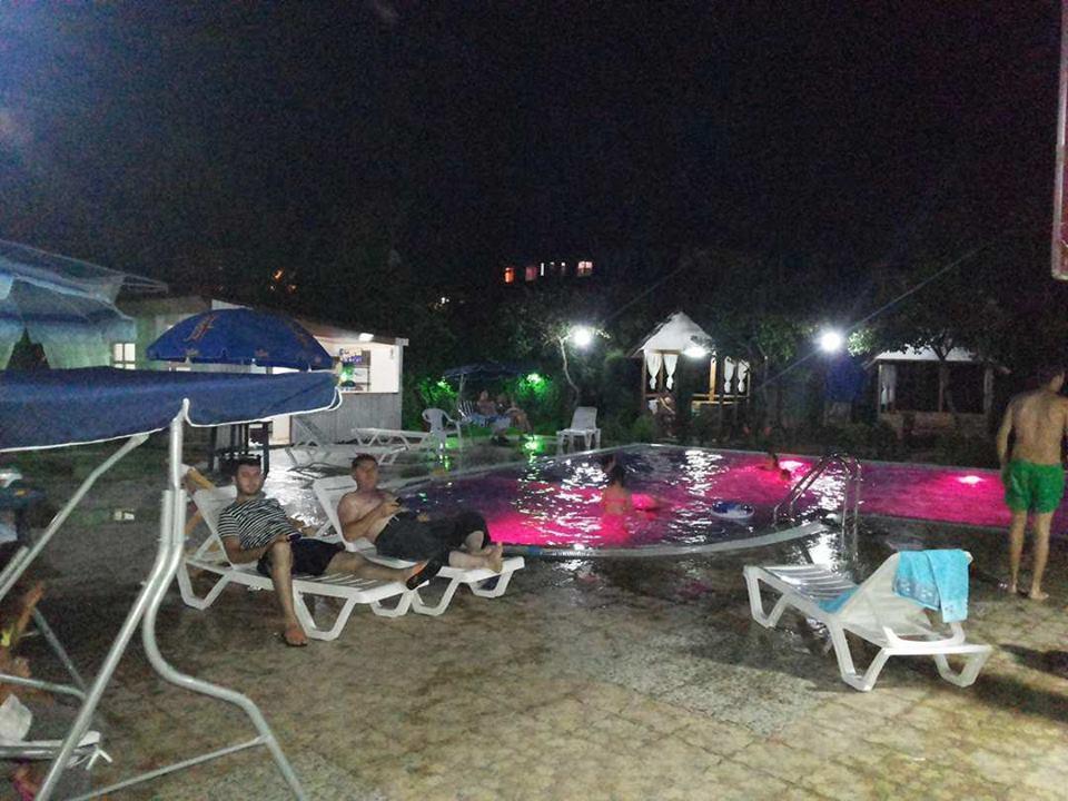 Kvariati Grand Guest House Гонио Екстериор снимка
