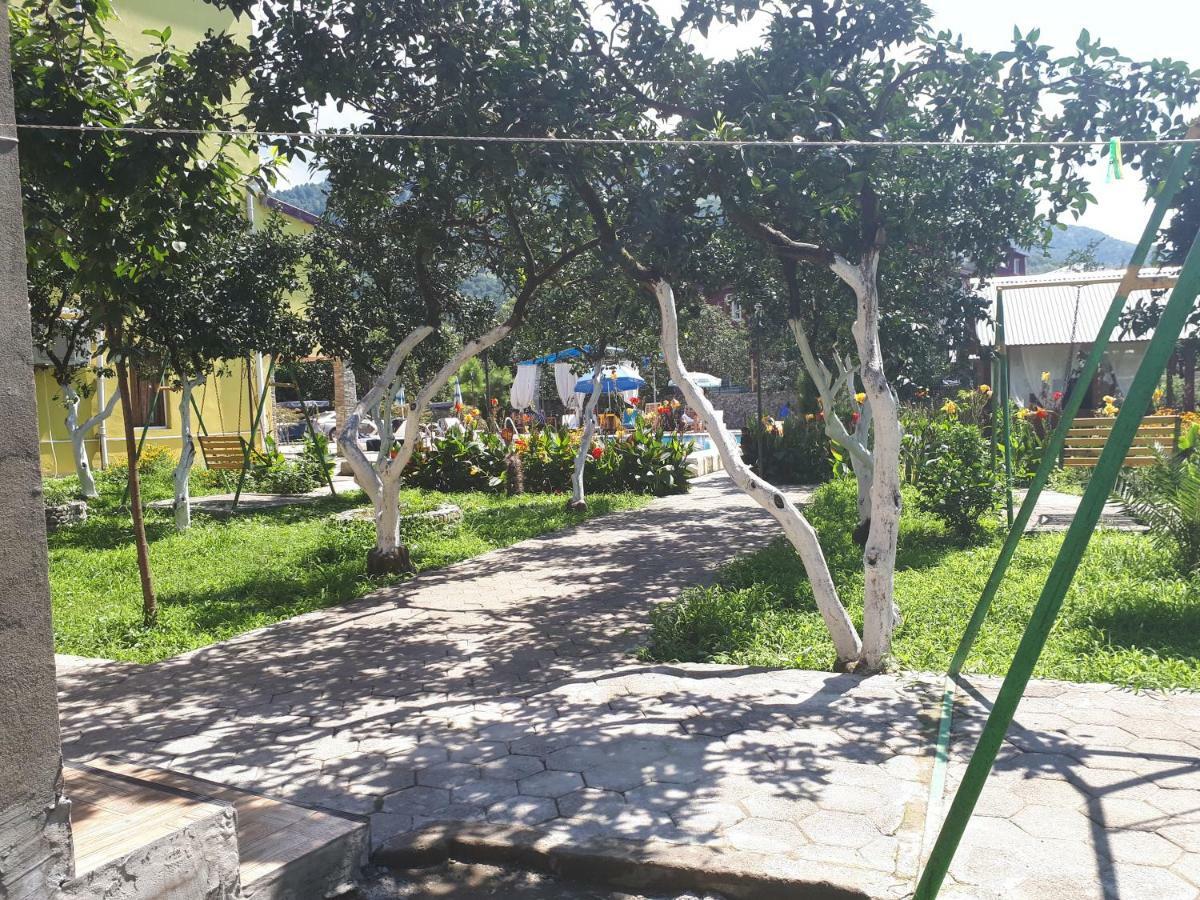 Kvariati Grand Guest House Гонио Екстериор снимка